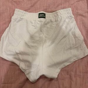 Daily Drills White Athletic Shorts with Elastic Waistband and Relaxed Fit